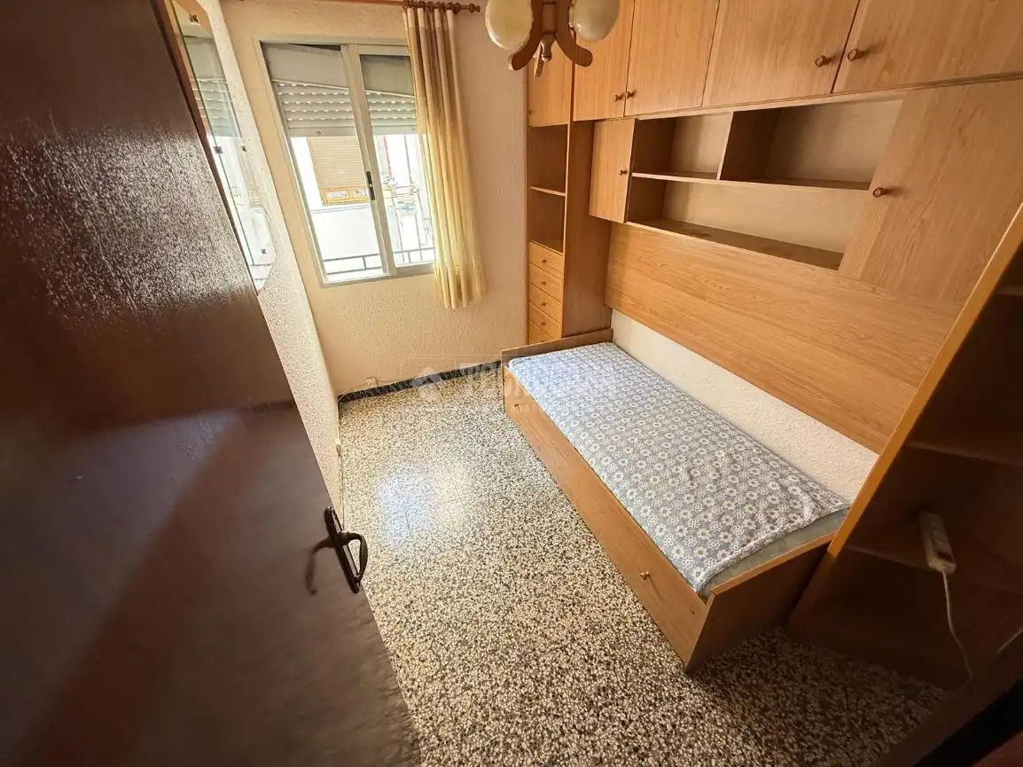 Bedroom of Flat for sale in Zaragoza