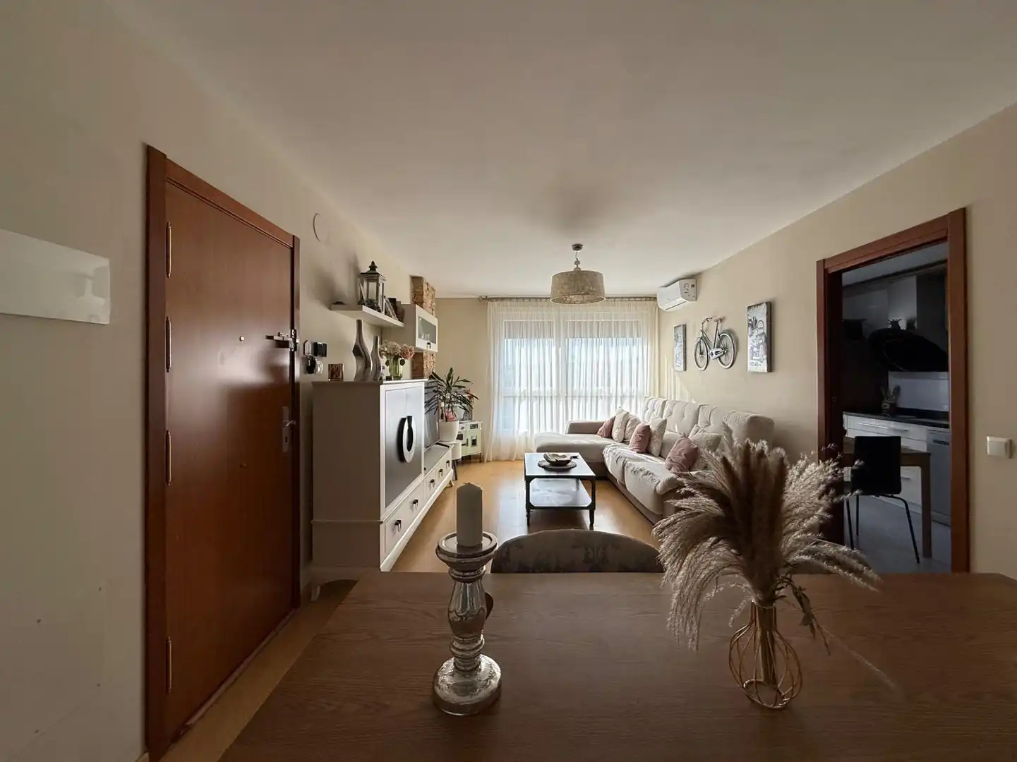 Living room of Flat for sale in Tudela  with Air Conditioner, Heating and Parquet flooring