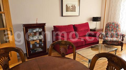 Photo 5 of Flat to rent in Paseo Isabel la Catolica