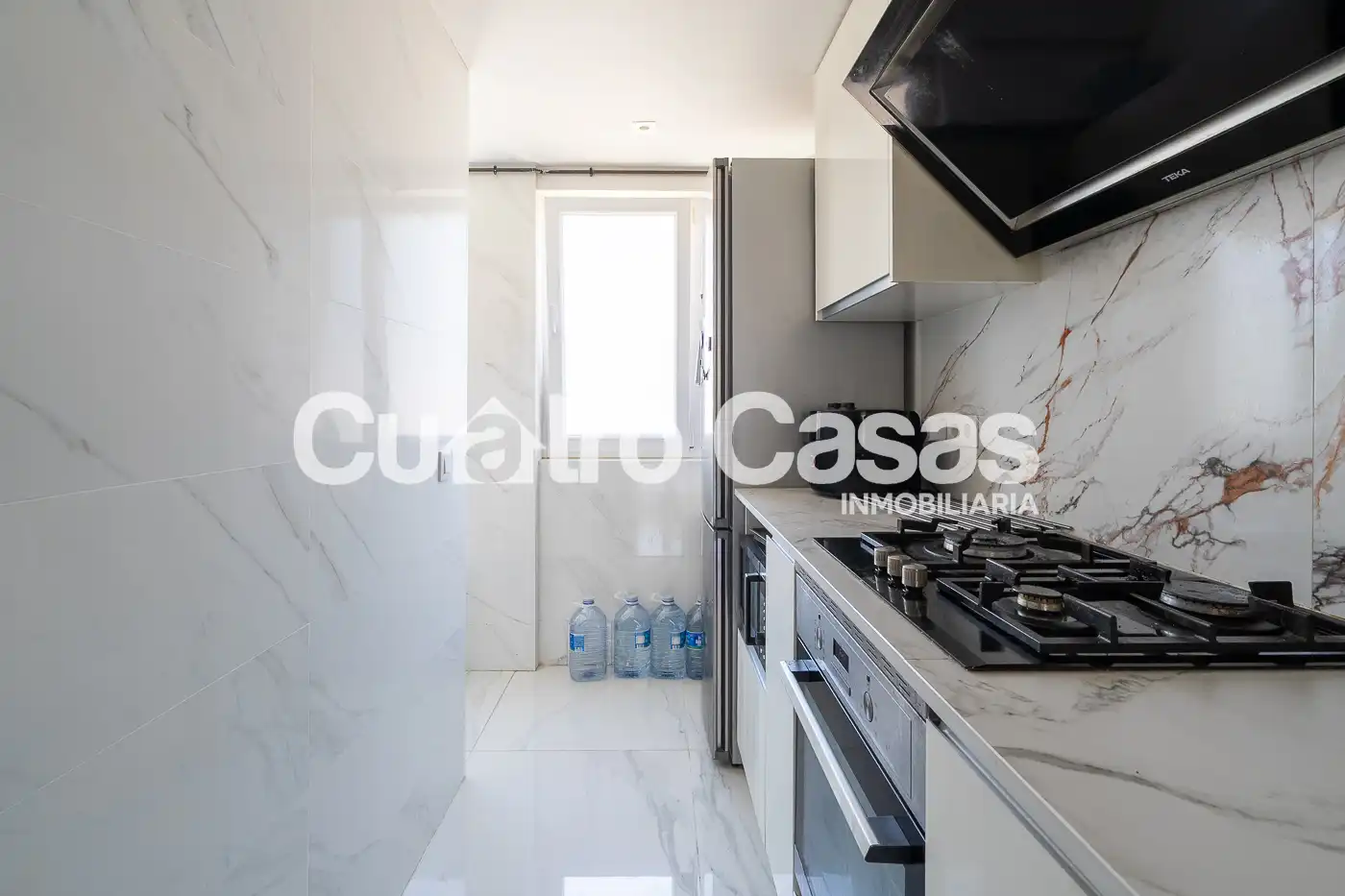 Cocina de Piso en venta en Barcelona con Aire acondicionado, Calefacción y Amueblado