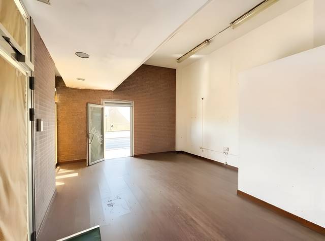 Local comercial en Alquiler en Etxegorri Kalea, 1 en Erandio