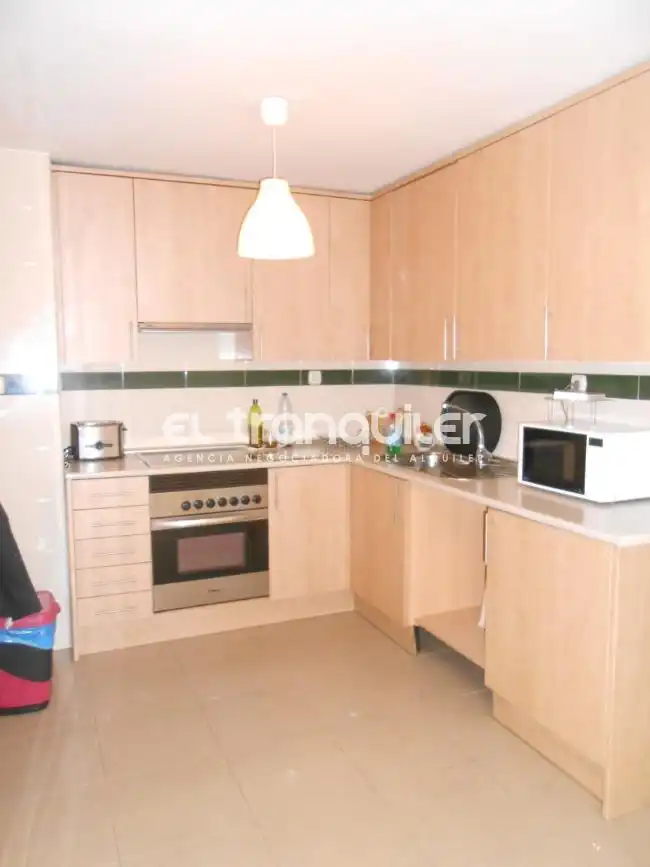 Cocina de Dúplex en venta en Alcalá de Henares con Terraza, Trastero y Amueblado