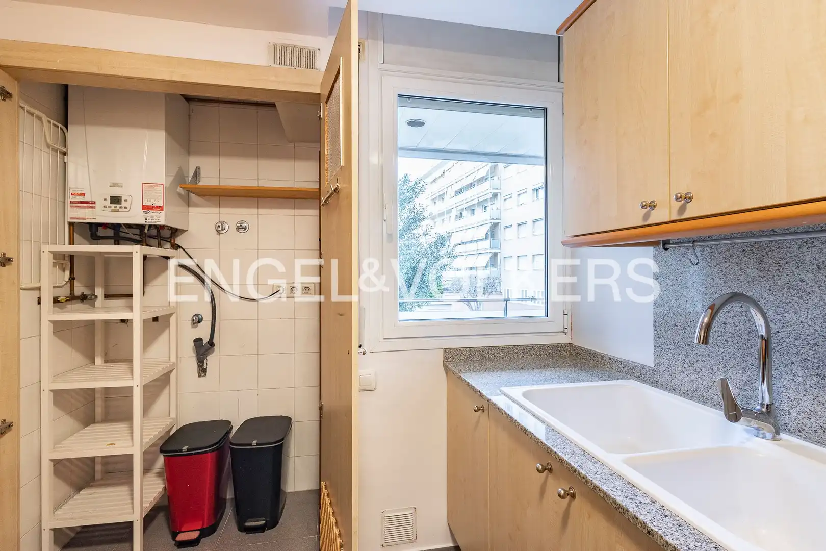 Kitchen of Flat for sale in Sant Joan Despí  with Air Conditioner, Heating and Terrace