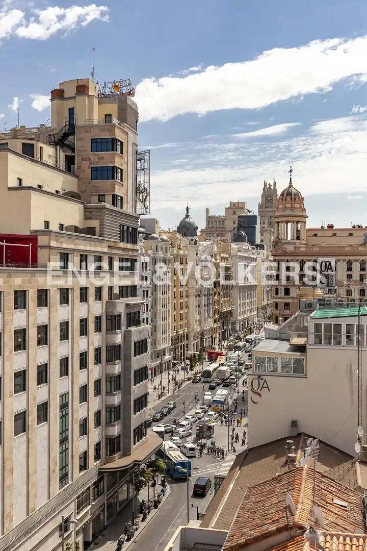 Vista exterior de Ático de alquiler en Madrid con Aire acondicionado, Calefacción y Terraza