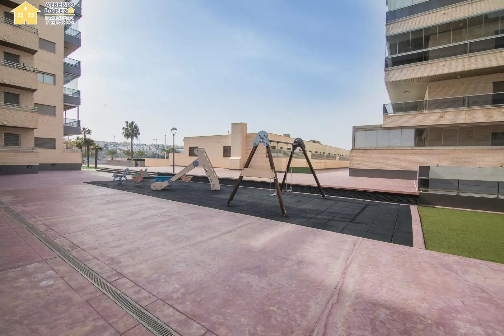 Apartment with pool to rent in Los Arenales del Sol, imagen 27