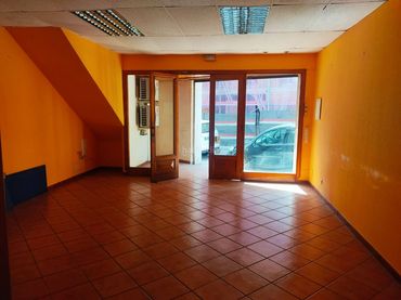 Business premises to rent in Carrer de F. Carreras I Candi 22