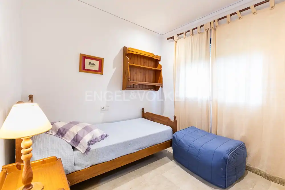 Habitación de Apartamento en venta en Xeraco con Aire acondicionado, Calefacción y Jardín privado