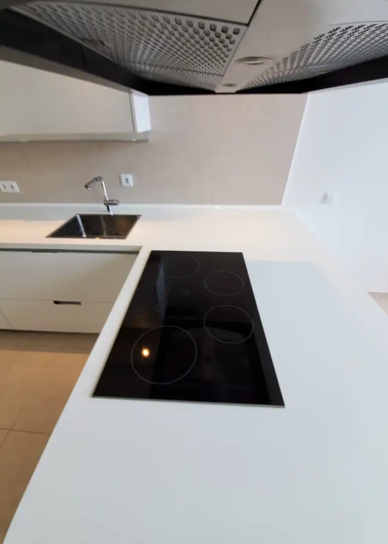 Cocina de Dúplex en venta en San Sebastián de los Reyes con Aire acondicionado, Calefacción y Terraza