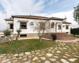 Vista exterior de Casa o xalet en venda en Las Gabias amb Aire condicionat, Calefacció i Jardí privat