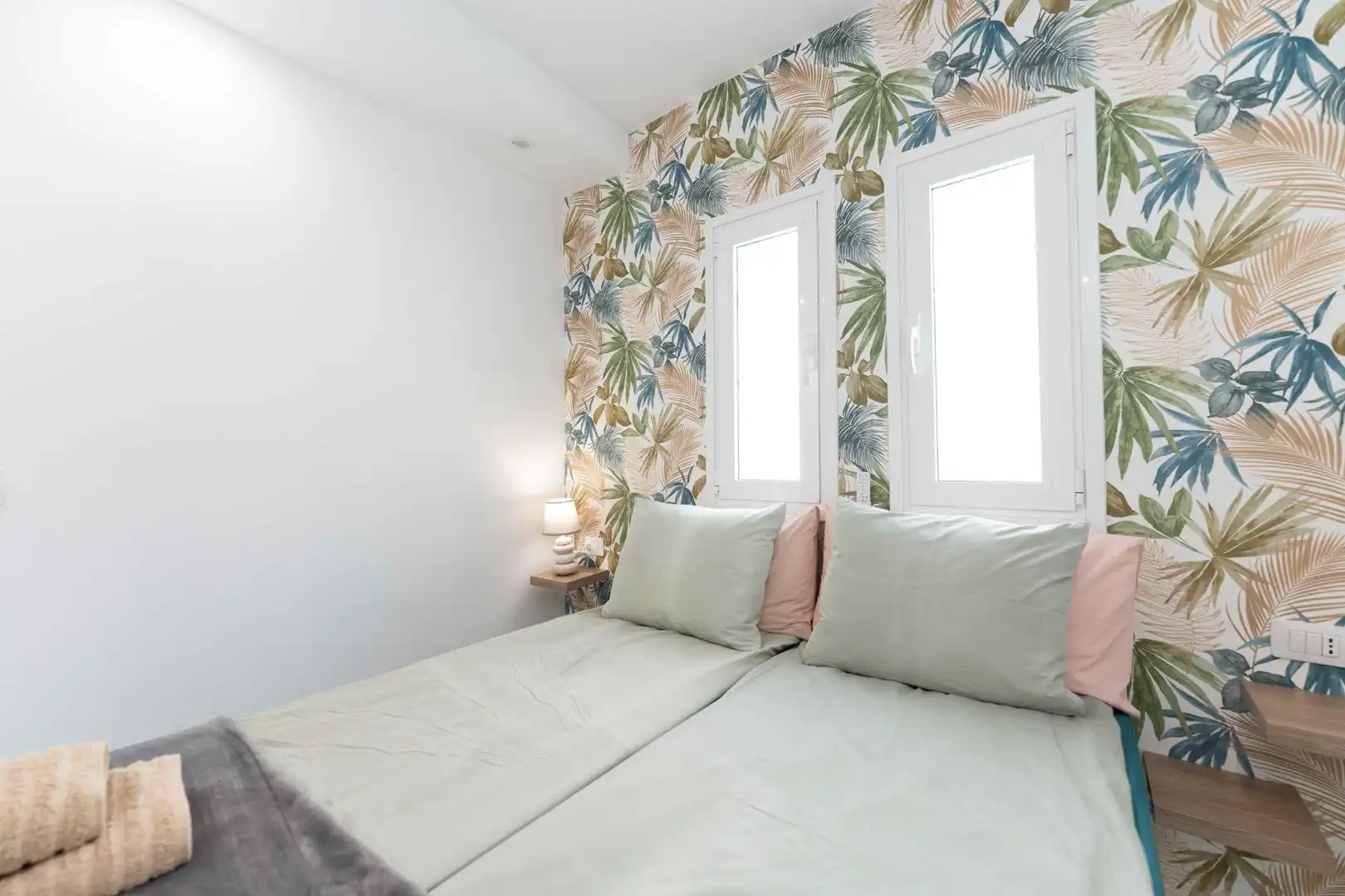 Dormitori de Apartament en venda en Adeje amb Aire condicionat, Terrassa i Moblat