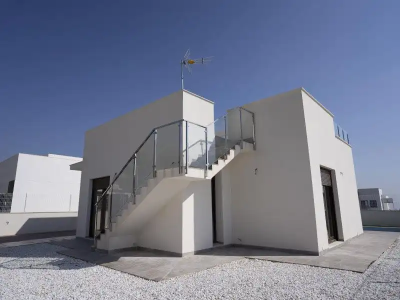 Chalet con piscina en venta en Casco urbano, imagen 8