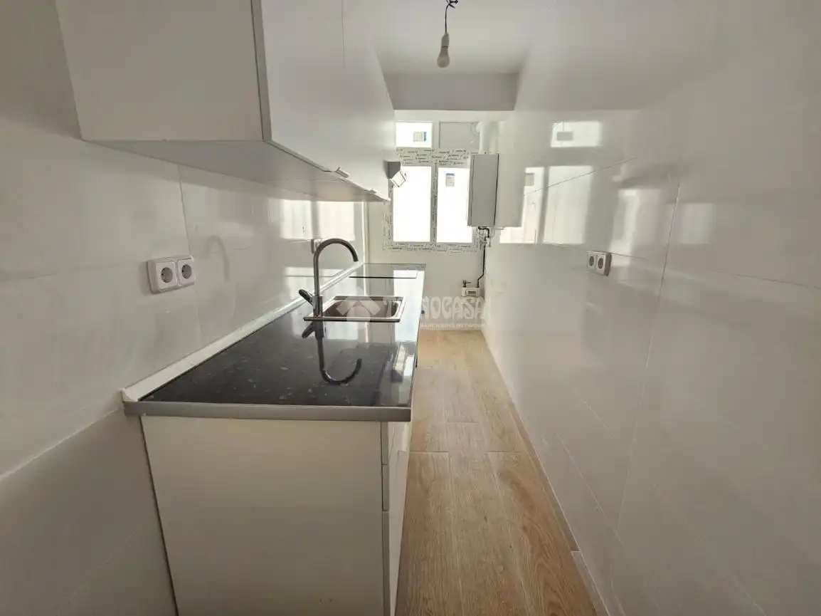 Cocina de Piso en venta en Madrid con Calefacción y Terraza