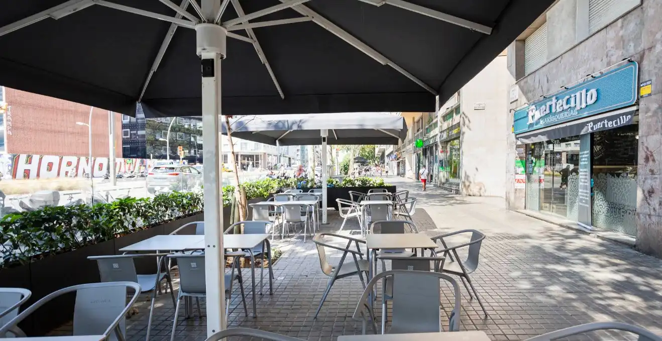 Local comercial en traspaso en Avinguda del Paral·lel 46, imagen 2