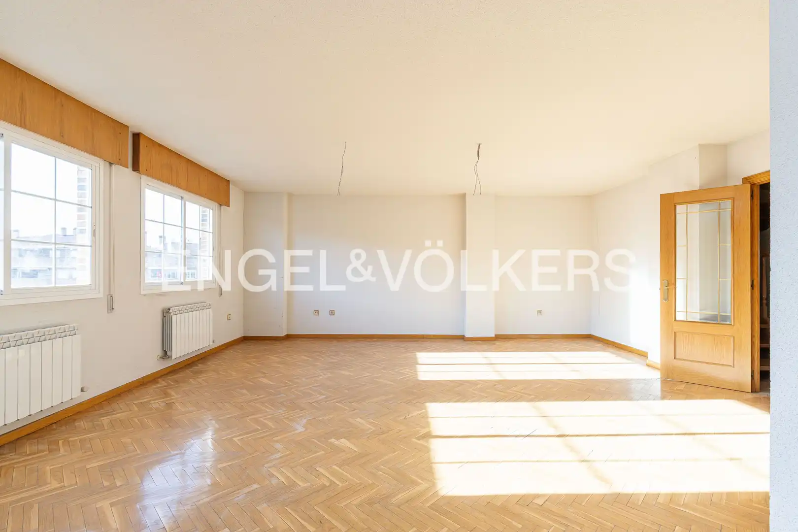 Wohnzimmer von Dachboden zum Verkauf in Coslada mit Heizung, Parkett und Terrasse