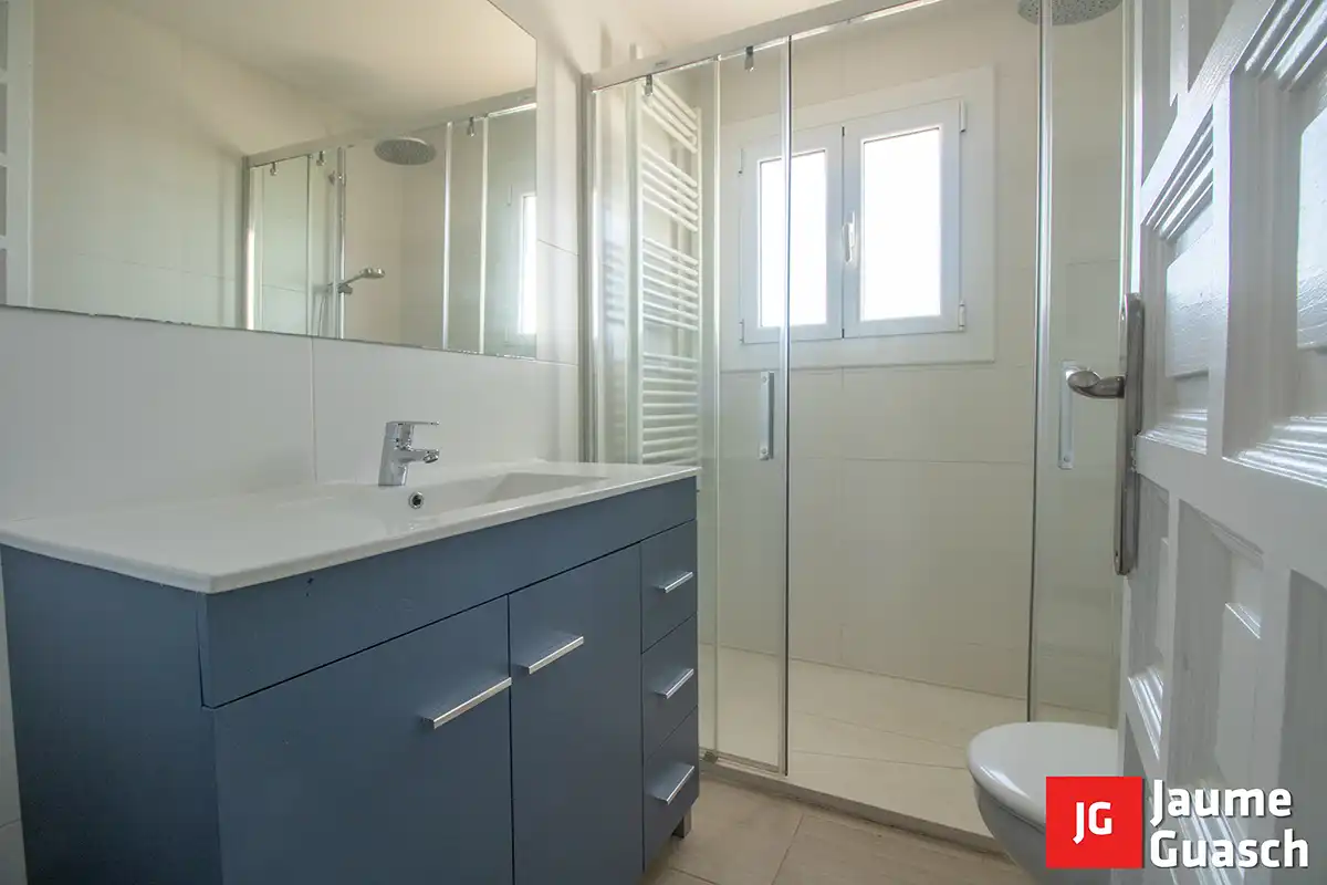Badezimmer von Wohnung zum Verkauf in Torredembarra mit Heizung, Terrasse und Alarm