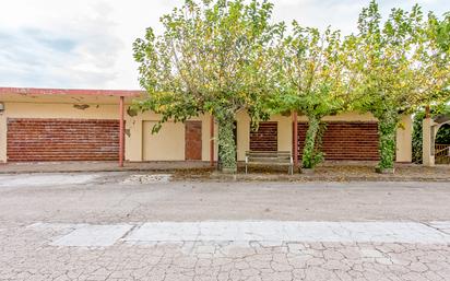 Vista exterior de Local en venda en Arenys de Munt amb Calefacció i Terrassa