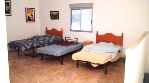 Foto 2 de Casa adosada en venda a Calle Don Benito, 12, Minglanilla, Cuenca