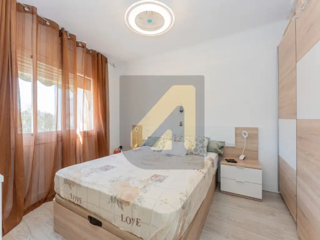 Dormitori de Apartament en venda en L'Hospitalet de Llobregat