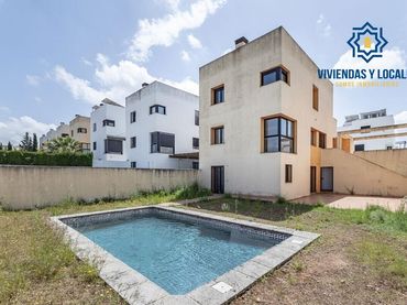 Casa a schiera con balcone in vendita a Calle Calle Majuelo