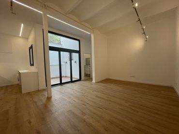 Appartamento con balcone in affitto a JULIA DE CHIA