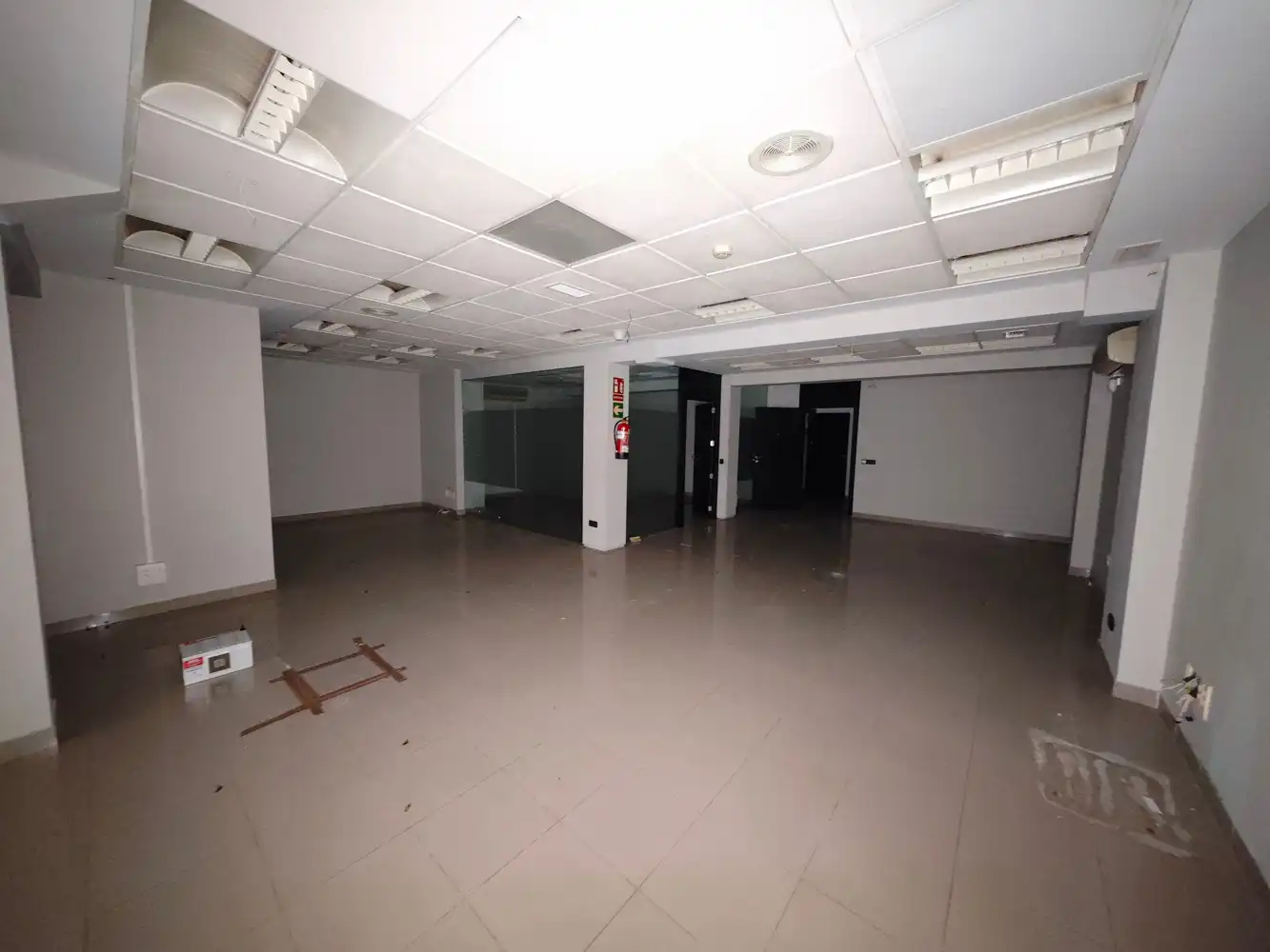 Local en venta en Alicante / Alacant con Aire acondicionado