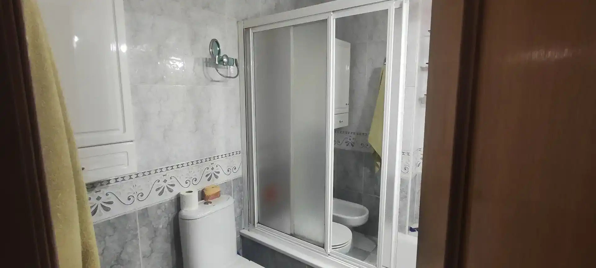 Bany de Dúplex de lloguer en Granada amb Moblat, Forn i Rentadora
