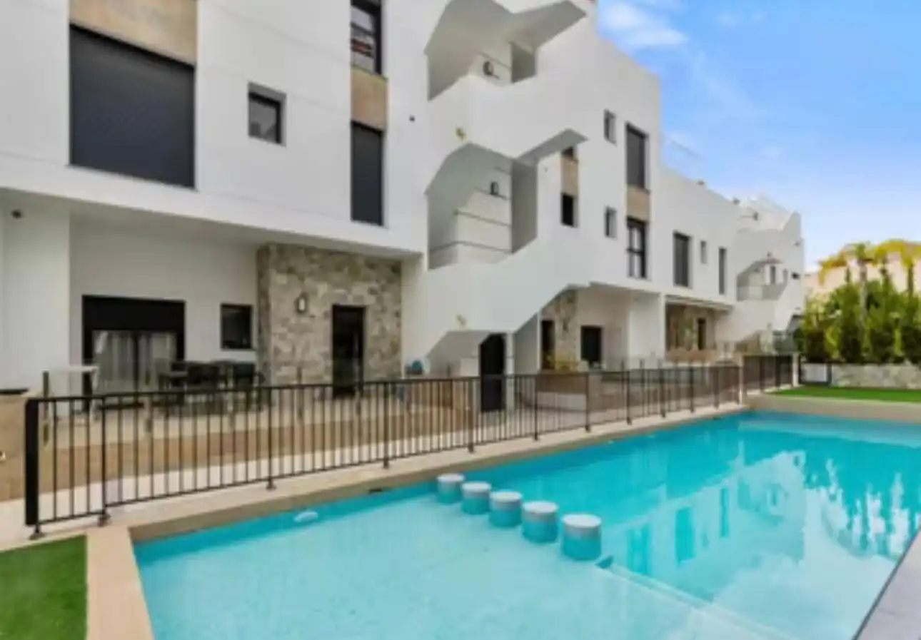 Piscina de Àtic de lloguer en Elche / Elx amb Aire condicionat, Calefacció i Terrassa