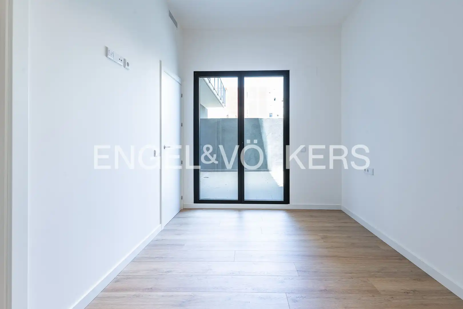 Ground floor for rent in Badalona  with Heating, Parquet flooring and Terrace