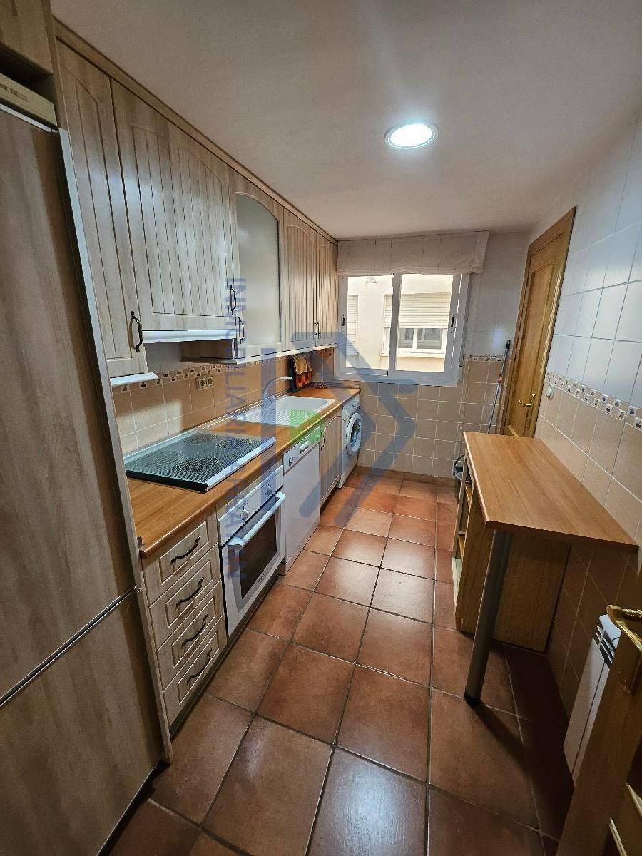 Kitchen of Flat for sale in Güéjar Sierra  with Air Conditioner, Heating and Storage room