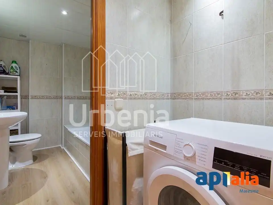 Habitación de Piso en venta en Pineda de Mar con Calefacción y Terraza
