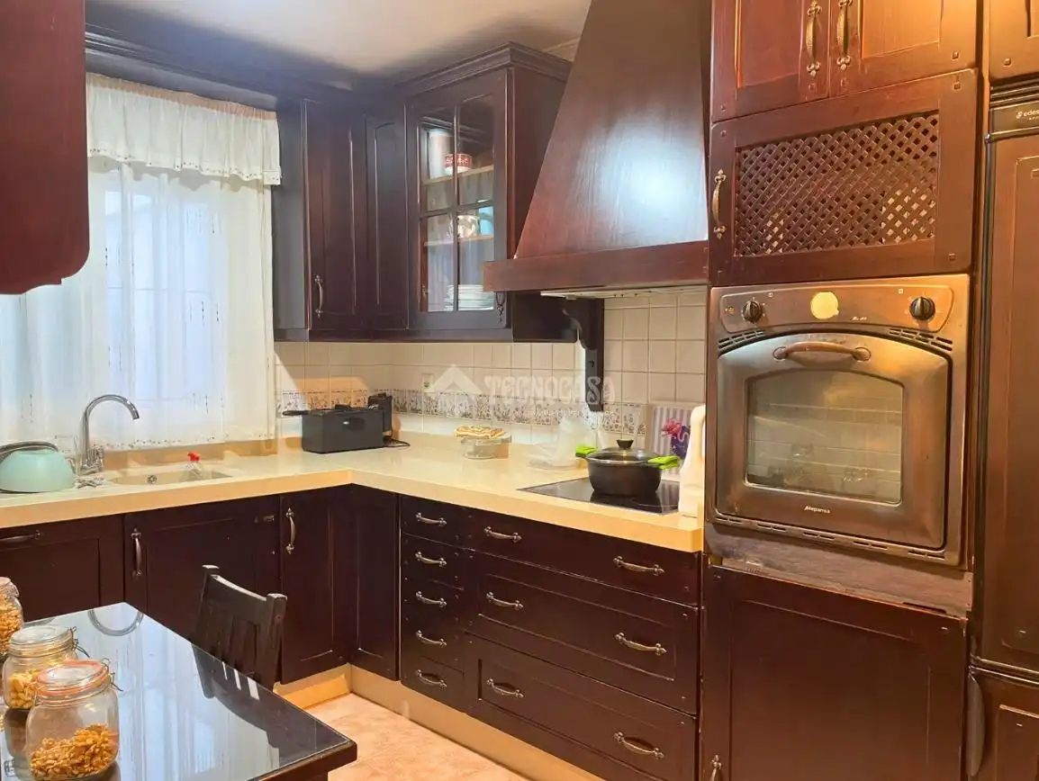 Kitchen of Flat for sale in Chiclana de la Frontera  with Air Conditioner