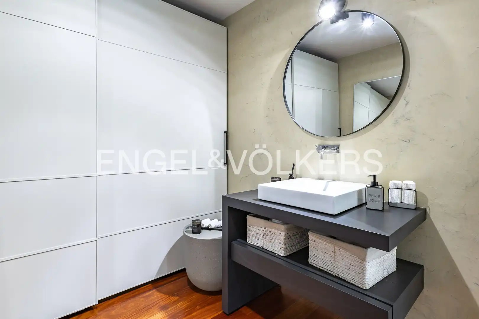 Baño de Casa o chalet en venta en Canovelles con Aire acondicionado, Calefacción y Jardín privado