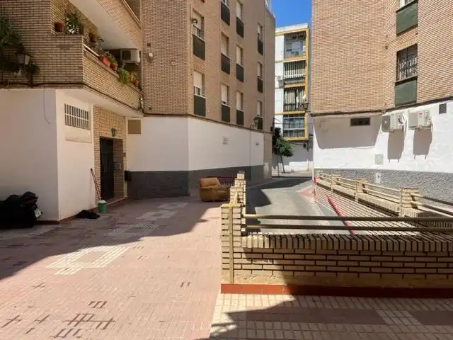 Business premises to rent in Avenida RABANALES, imagen 24