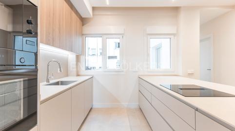 Foto 2 de Apartament en venda a Pacífico, Madrid