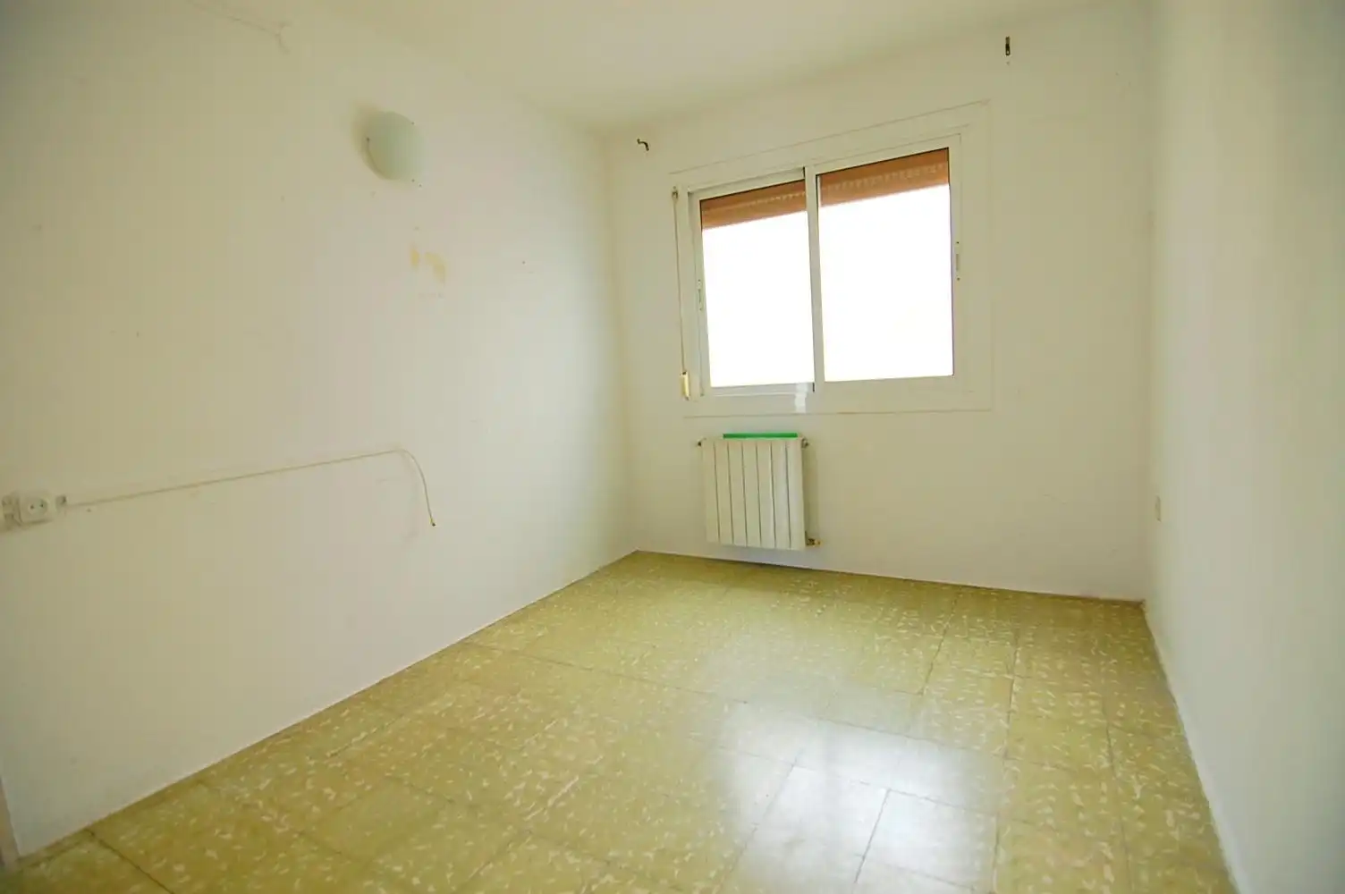 Habitación de Ático en venta en Santa Coloma de Gramenet con Aire acondicionado, Calefacción y Terraza