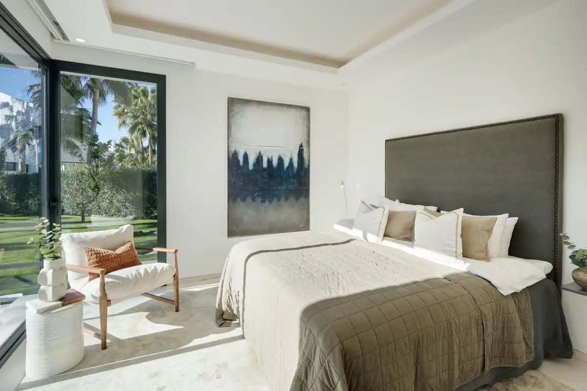 Chalet con piscina en venta en Milla de Oro, imagen 19