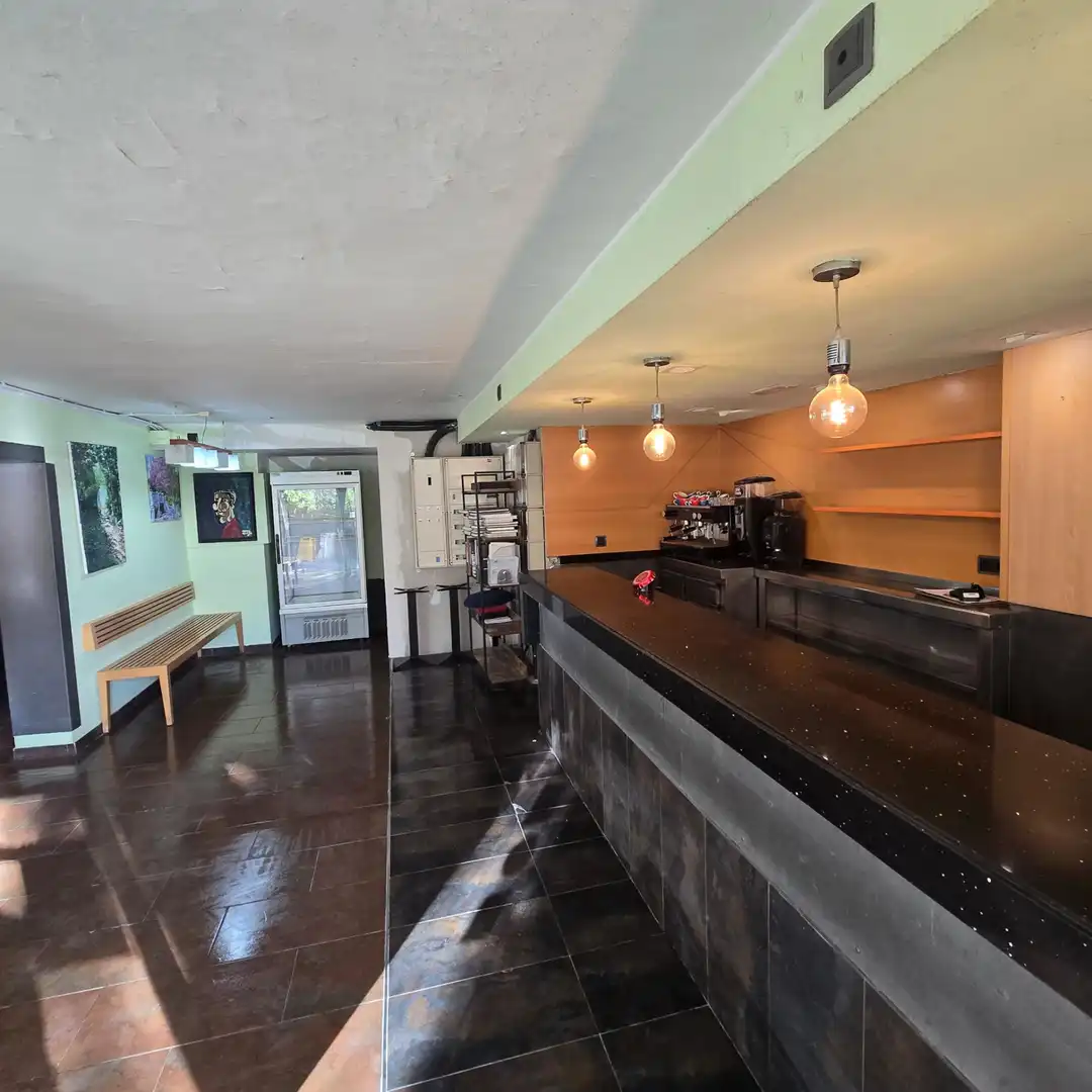 Local comercial en venda a Carrer de l'Harmonia, imagen 4