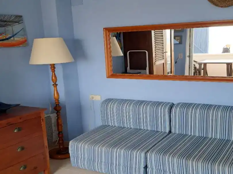 Sala d'estar de Pis de lloguer en El Vendrell amb Aire condicionat, Moblat i Balcó