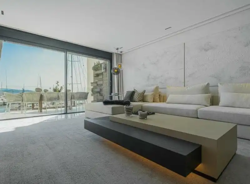 Appartement compact avec terrasse à louer à Nueva Andalucía, imagen 2