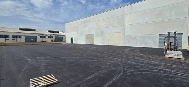 Nave industrial en Alquiler en Avenida Tío Pepe, 2 en Pozoalbero