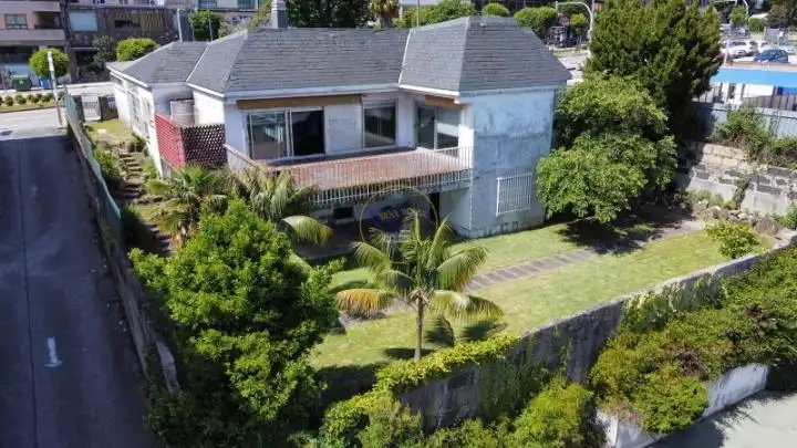 Vista exterior de Casa o chalet en venta en Vigo  con Calefacción, Jardín privado y Terraza