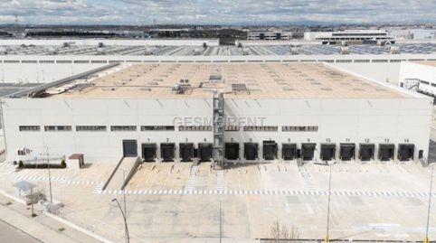 Foto 2 von Fabrikhallen zur Miete in Perales del Río, Getafe