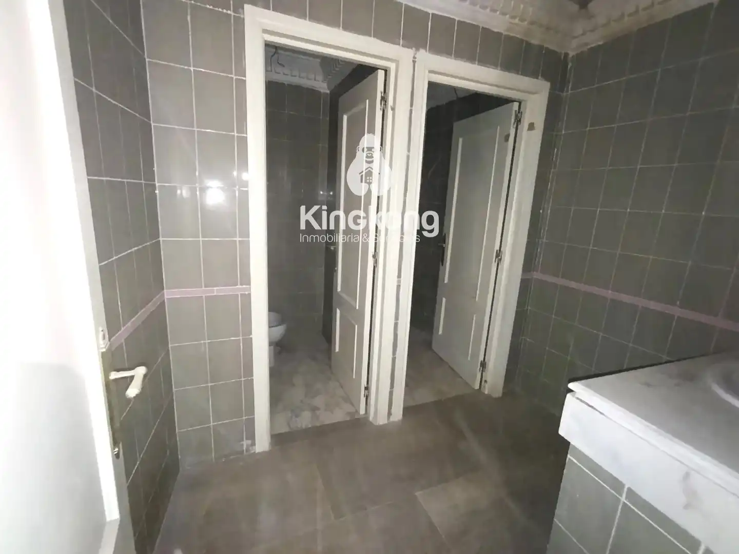 Baño de Local en venta en Illescas