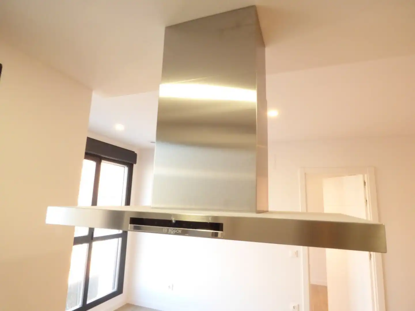 Kitchen of Flat for rent in Madrid  with Air Conditioner, Heating and Private garden