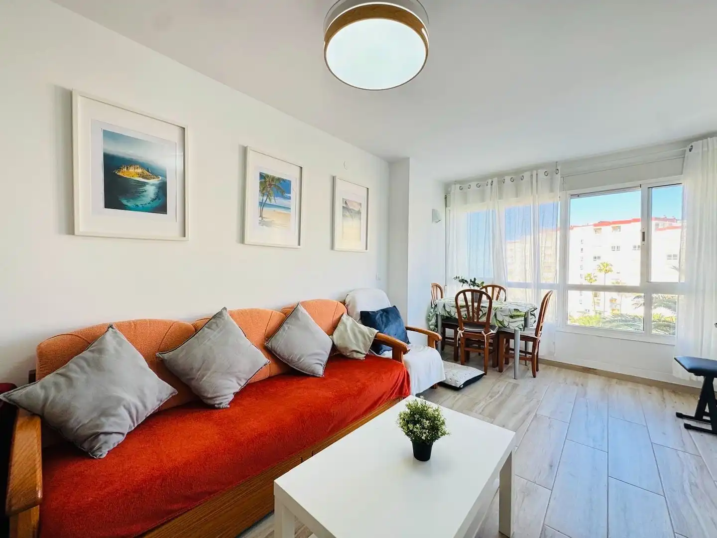 Sala de estar de Estudio en venta en Torrox con Aire acondicionado y Piscina comunitaria
