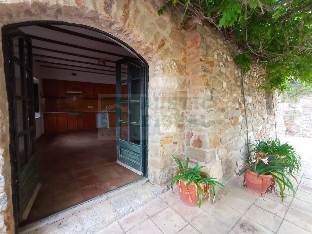 Finca rústica en venta en Garrigoles con Aire acondicionado, Calefacción y Jardín privado