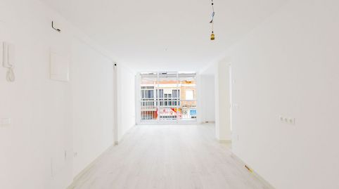 Foto 2 de Piso en venta en Calle Trafalgar, Girón - Las Delicias, Málaga Capital