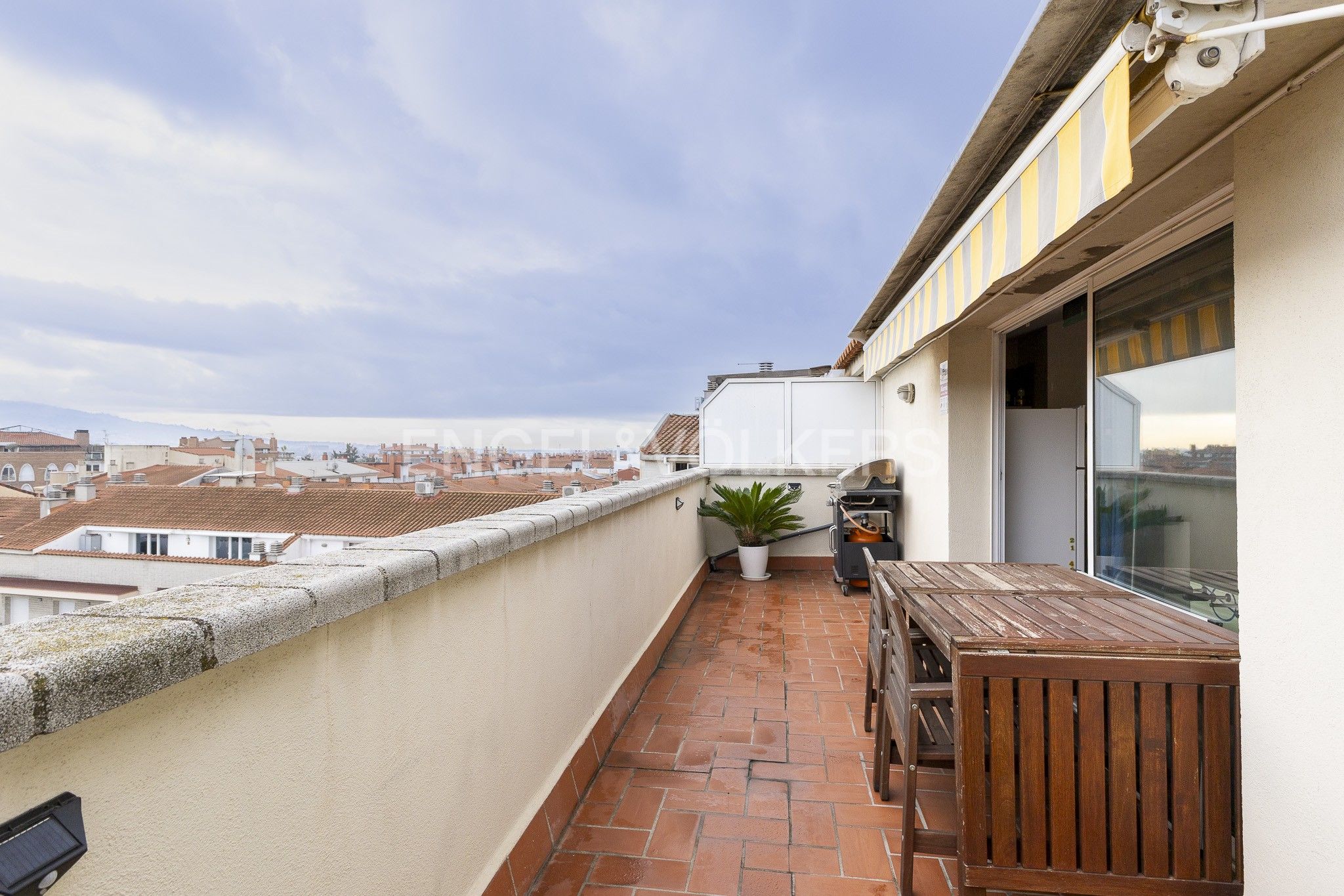 Exterior view of Apartment for sale in Pallejà  with Air Conditioner, Heating and Terrace