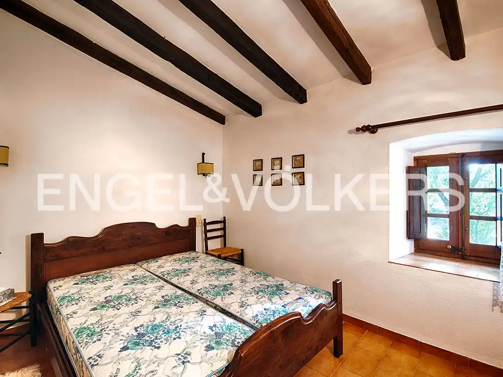 Casa rústica amb terrassa en venda a Cabanelles, imagen 26
