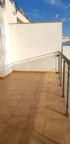 Casa adosada en Venta en Calle Colón en La Gineta